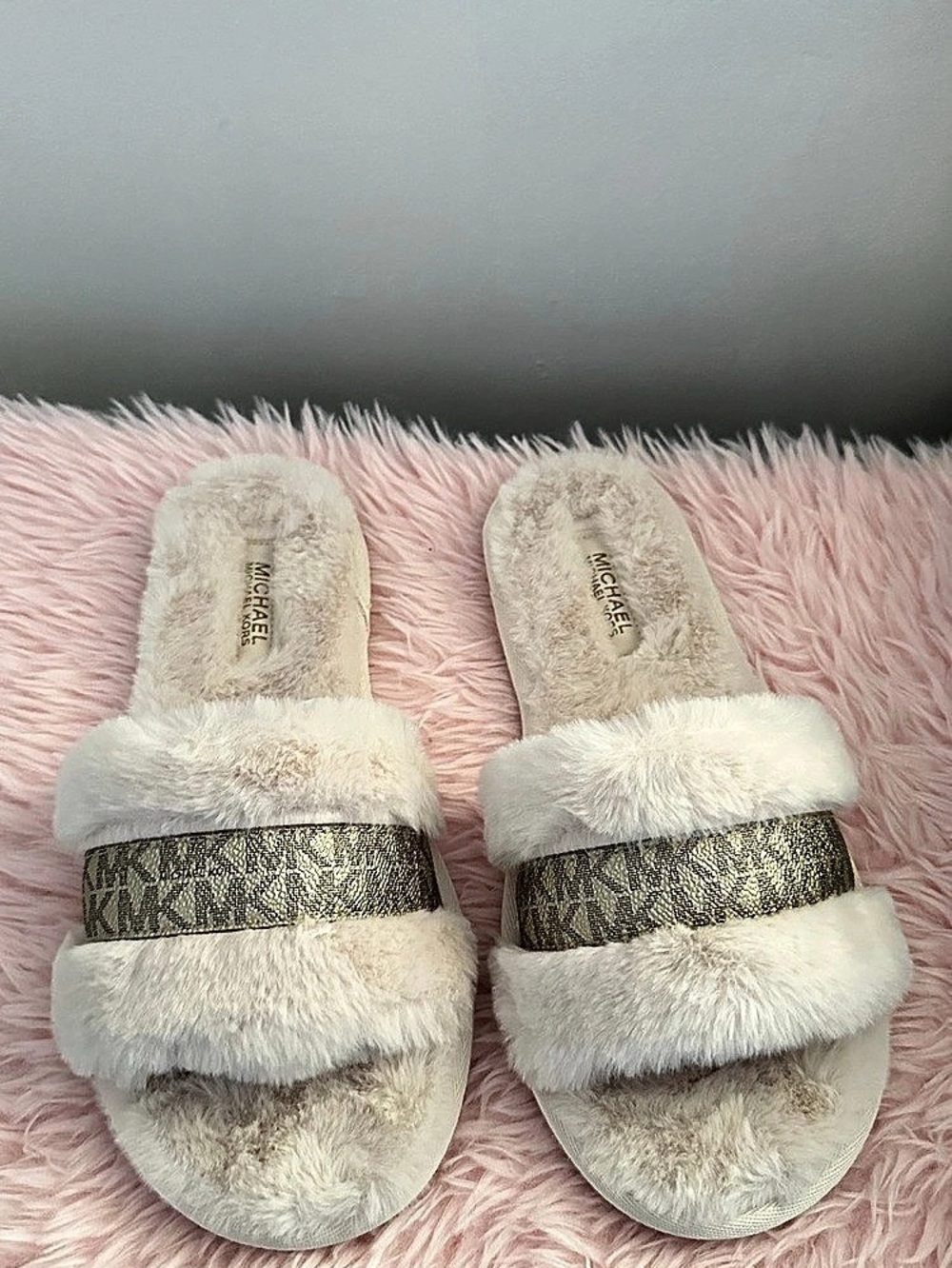 Michael Kors Alexis Slide Faux Fur Slides in White & Gold US 9M NWT